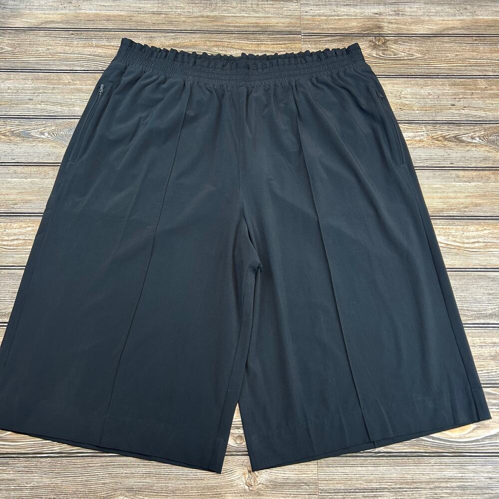 Athleta Black Women's Athletic Shorts